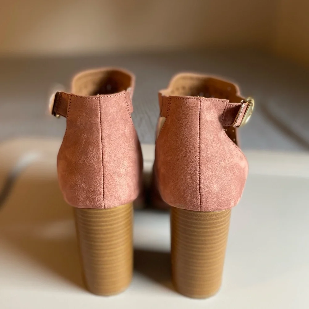 Booties - Picture 3 of 4